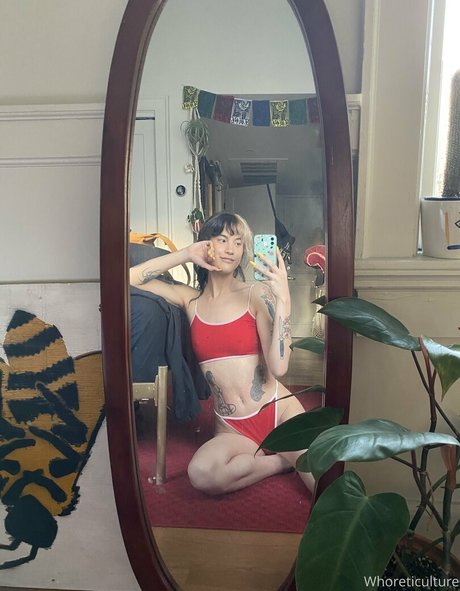 whoreticulture ポルノスター エロティック ギャラリー