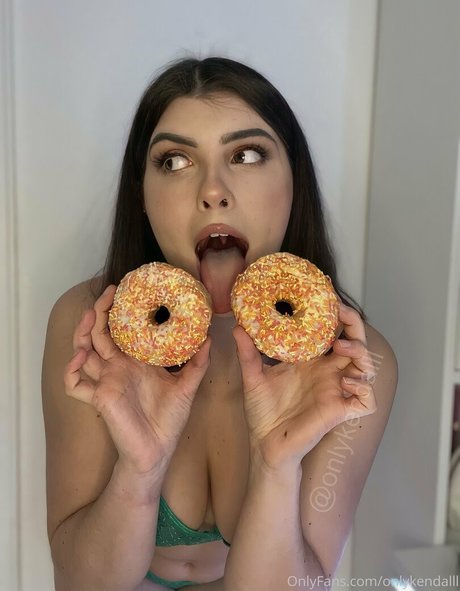 ゲイの若いOnlyFans ポルノ ギャラリー