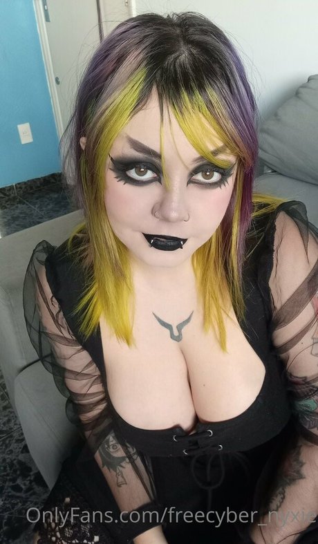 freecyber nyxie 素敵なスター 写真