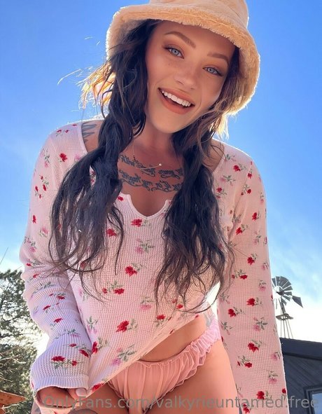 母娘オンリーファン 美しい裸 画像