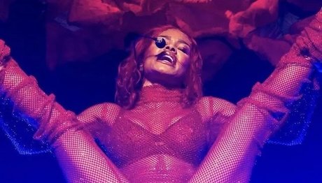 Teyana Taylor ポルノスター アート 写真