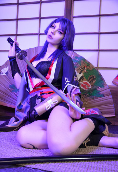 Flutterow ポルノスター 画像