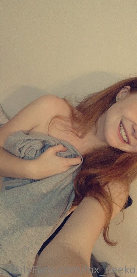 fox neko ポルノモデル 写真