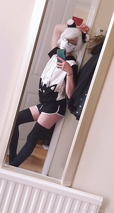 小人エボニーOnlyFans トップ ギャラリー