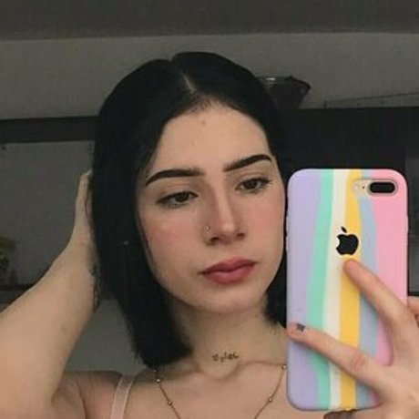 Scarlet Ruz ヌードモデル 写真