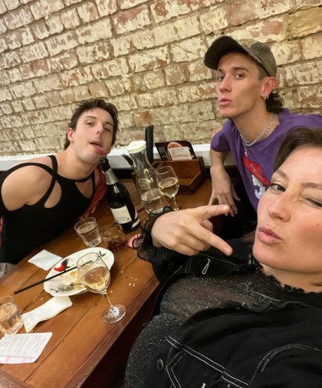 曲線美の裸OnlyFans ホットセクシー 写真