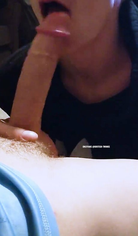 アジアンベイビーOnlyFans ホットポルノ 画像