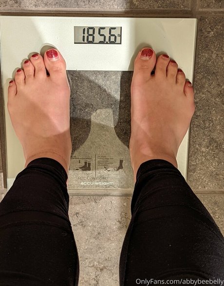 abbybeebelly ポルノモデル ギャラリー