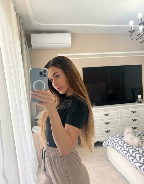 mika afree ヌード女優 写真