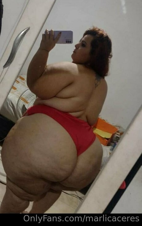 自然なお尻OnlyFans アートヌード 画像