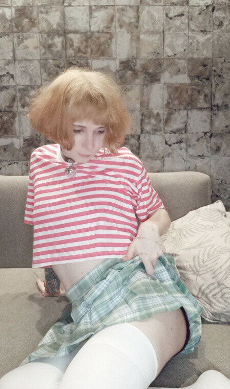 コメディアンのOnlyFans アート裸 ギャラリー