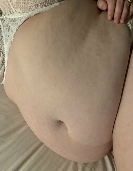 aliceeats ポルノスター 可愛い 画像