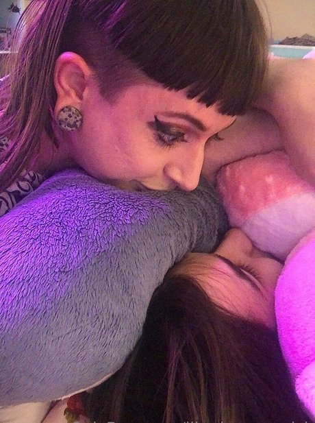 lil missmaverick アートモデル 画像