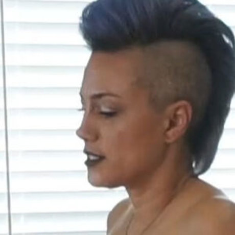 Naked Intelligence エロティックなスター 写真