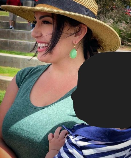 ライブストリーミングOnlyFans 可愛い 写真