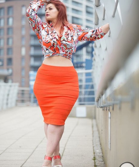 セクシーなブロンドのOnlyFans エロチック 写真