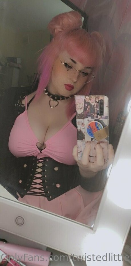 twistedlittlefree ヌードのポルノスター 写真