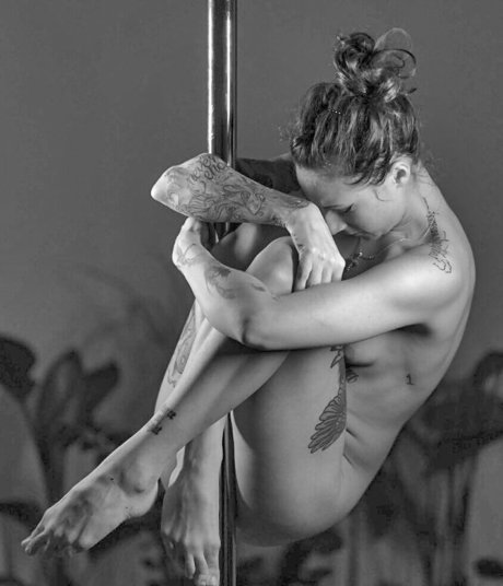 アナルに射精 OnlyFans ポルノグラフィック 画像