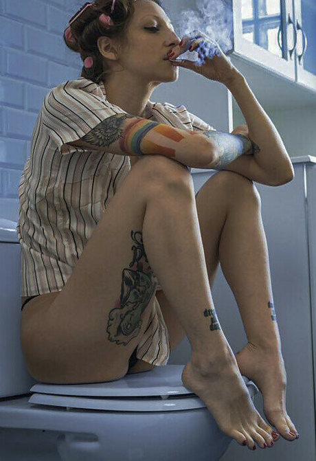 裸のトゥインクOnlyFans セックス 写真