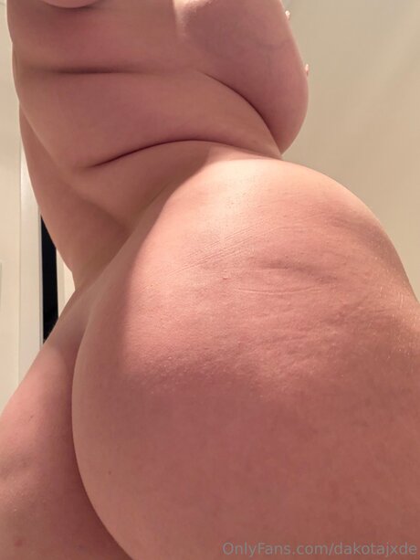 DakotaJxde セクシーなポルノスター ギャラリー