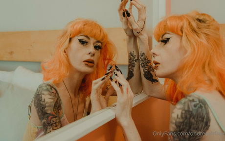 ondreeahfree 裸のポルノスター 写真