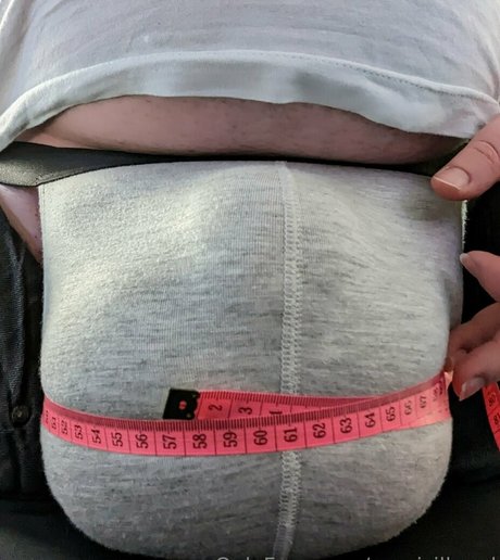 voreisillegal 裸モデル 写真