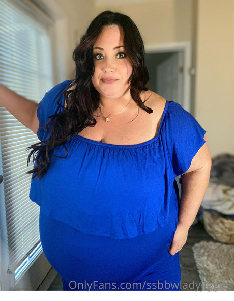 ssbbwladyjiggles ポルノスター 写真