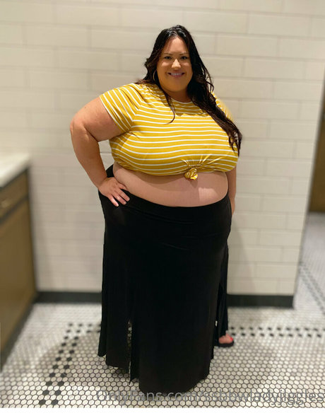 ssbbwladyjiggles 最高のモデル 写真