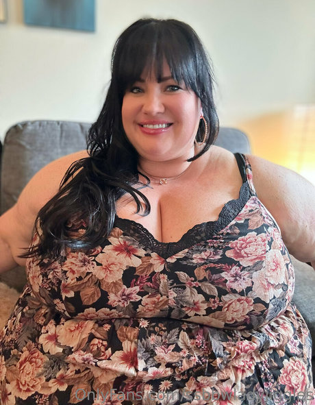 ssbbwladyjiggles ヌードモデル ギャラリー