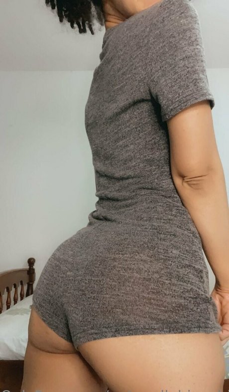 antonellabianchi 美しいポルノスター 写真