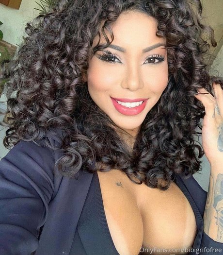 bibigrifofree 素敵なモデル 写真