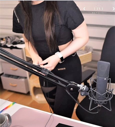 フィンドムオンリーファンズ ポルノ アーカイブ