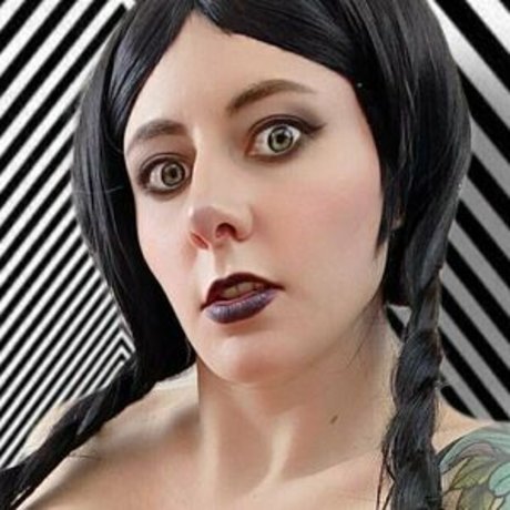 lanareidisherefree top profile image