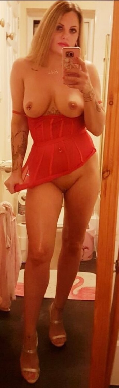 Jamieleepinkymummy ポルノスター 画像