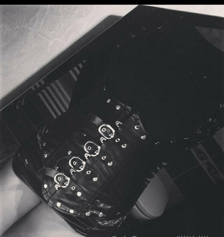 lilithlilian トップモデル ギャラリー