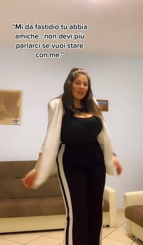 Jolanda Tummolillo HDスター ギャラリー