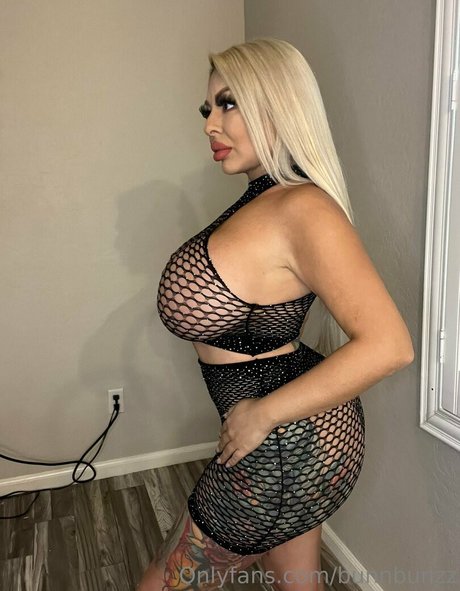 ストリッパーOnlyFans アートヌード 画像