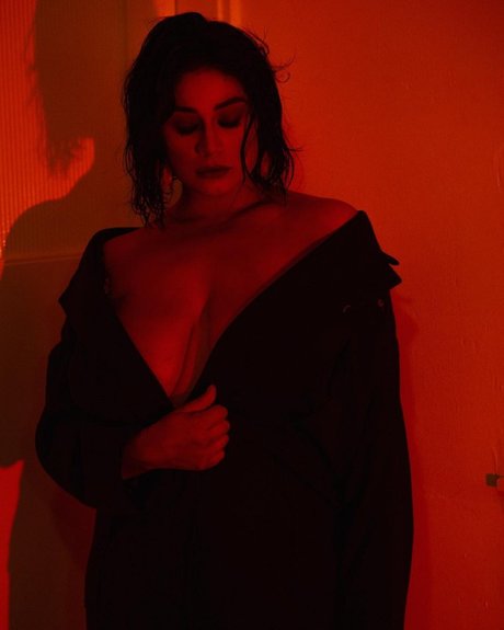 Paige Mary Grace ポルノモデル 写真