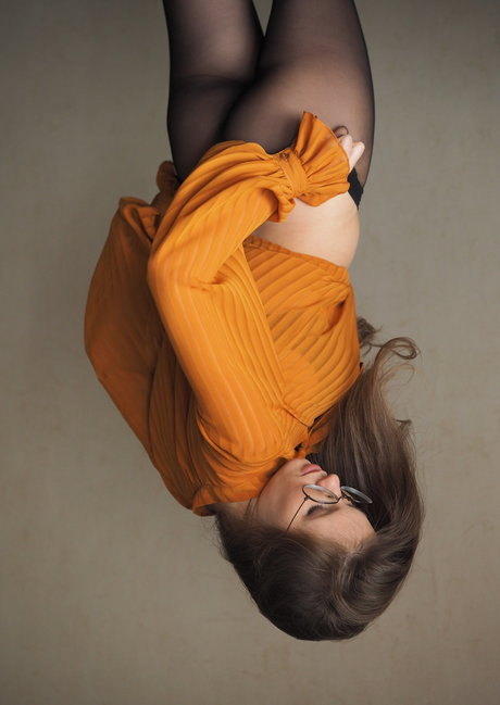 デカ尻ティーンOnlyFans 美しい裸 画像