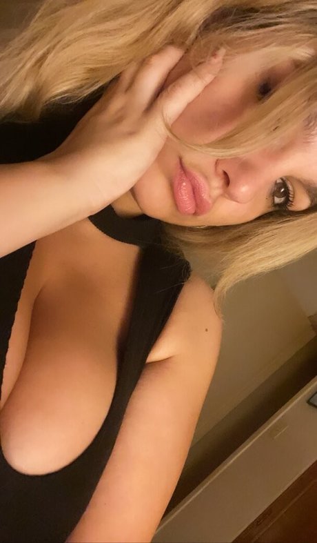 ティーンヌードOnlyFans セックス ギャラリー