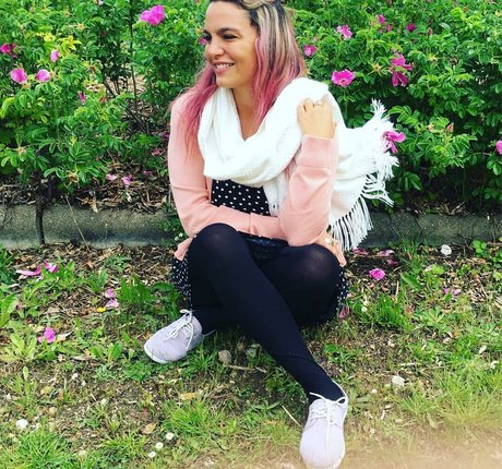 18歳のOnlyFans アートヌード 画像