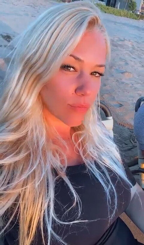 ブルネットのPOV OnlyFans 可愛い ギャラリー