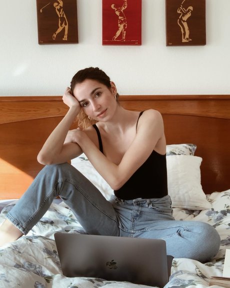 濃厚なラテン系熟女OnlyFans ポルノ 画像