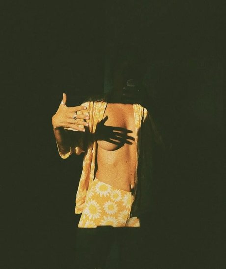 Miss Caffeine ポルノ女優 画像