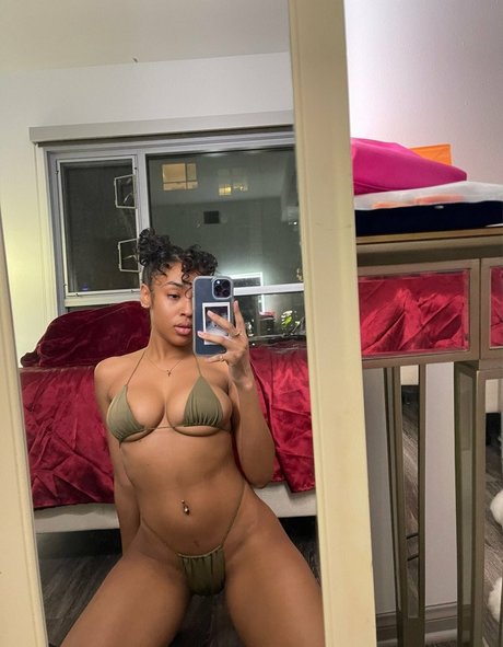 cocobutterbaby セクシーモデル 画像