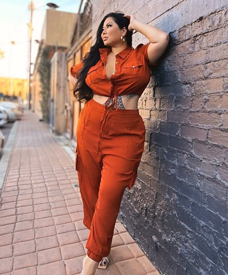 Mizuki Brown 無料モデル 写真