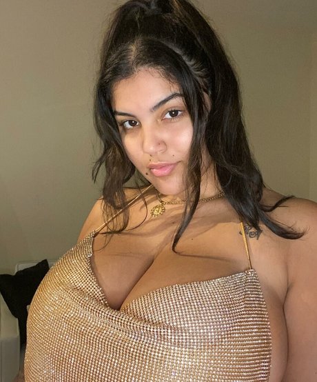 Marian Tatte xxxスター 写真