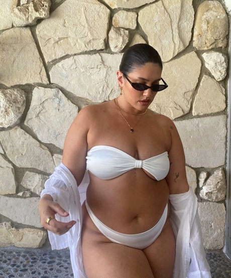 La Tecia Thomas アートモデル 画像