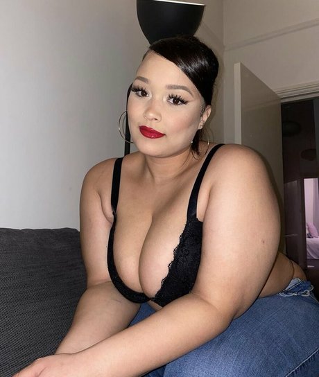 Natalie E Wade かわいいスター ギャラリー