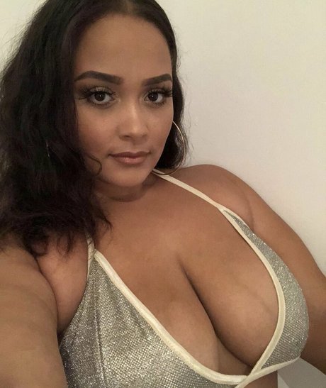 Natalie E Wade ポルノスター 裸 画像